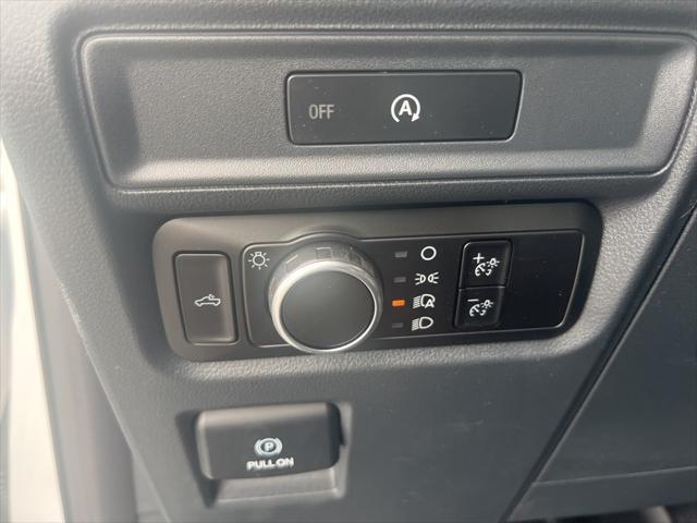 Photo of 2025 Oxford White Ford F-150