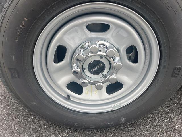 Photo of 2025 Oxford White Ford F-350