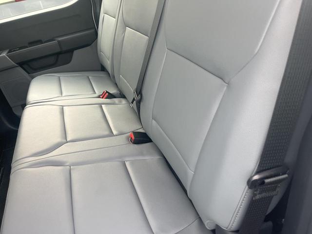 Photo of 2025 Oxford White Ford F-350
