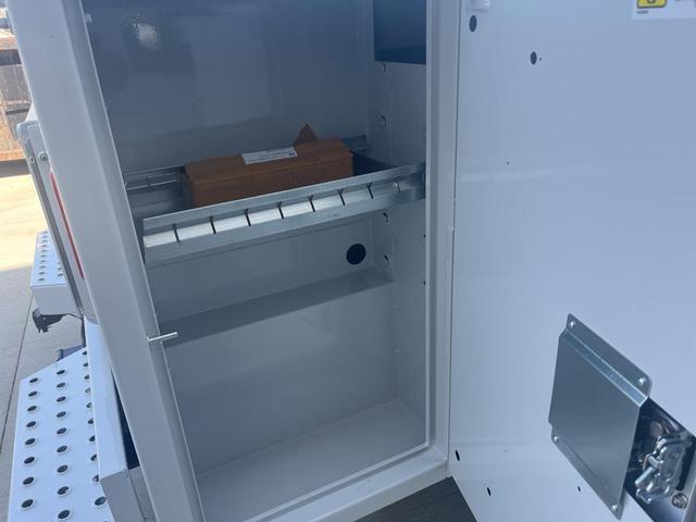 Photo of 2025 Oxford White Ford F-250