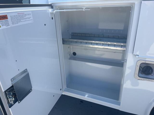 Photo of 2025 Oxford White Ford F-250