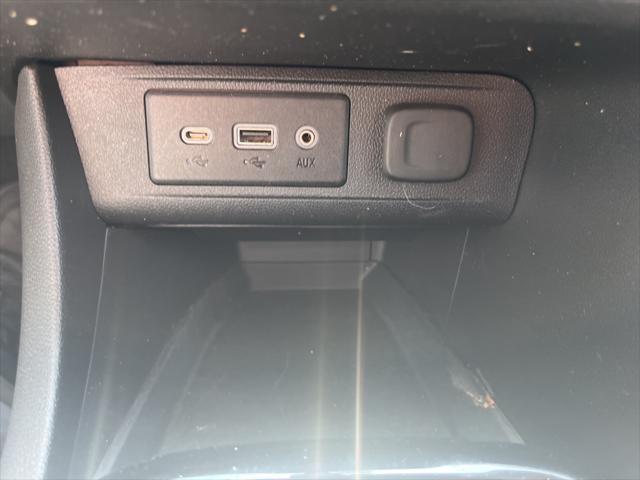 Photo of 2022 Sapphire Metallic Buick Encore GX