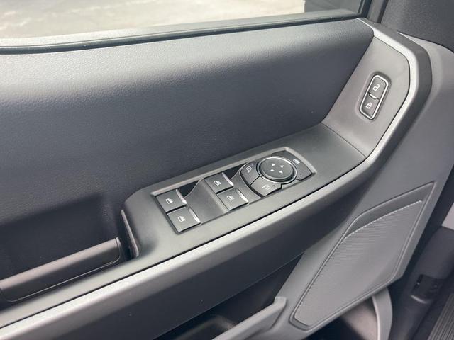 Photo of 2025 Antimatter Blue Metallic Ford F-250