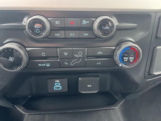Photo of 2025 Antimatter Blue Metallic Ford F-250