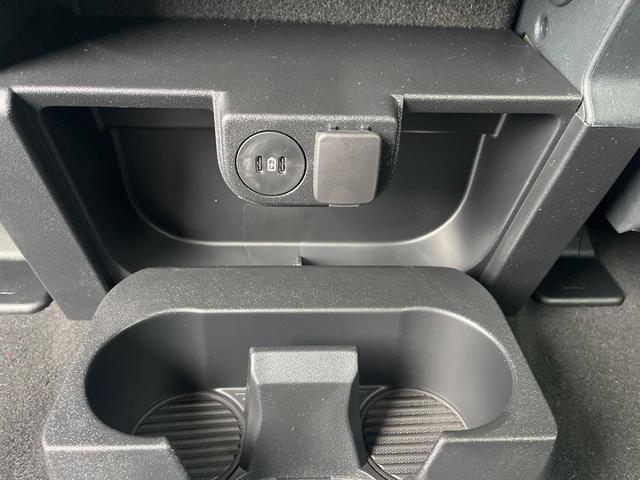 Photo of 2025 Antimatter Blue Metallic Ford F-250