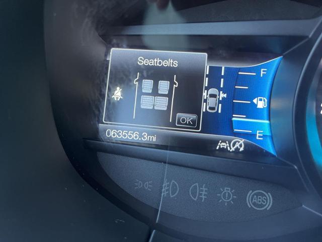 Photo of 2022 Oxford White Ford Edge