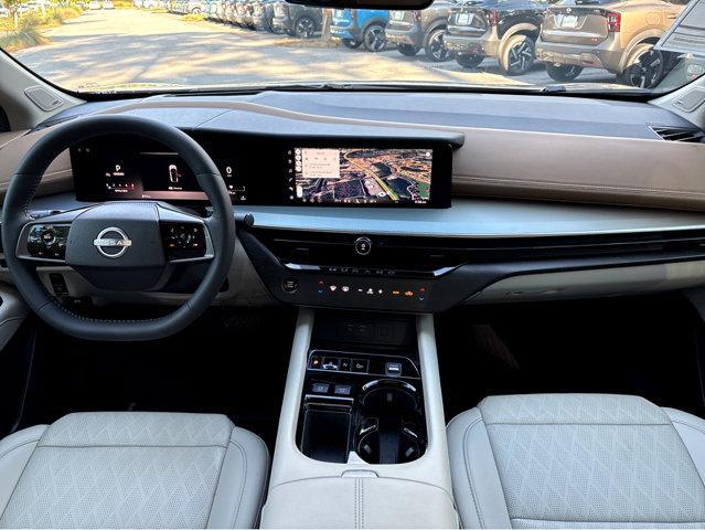 Photo of 2025 Champagne Silve Nissan Murano