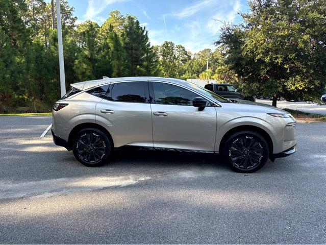 Photo of 2025 Champagne Silve Nissan Murano
