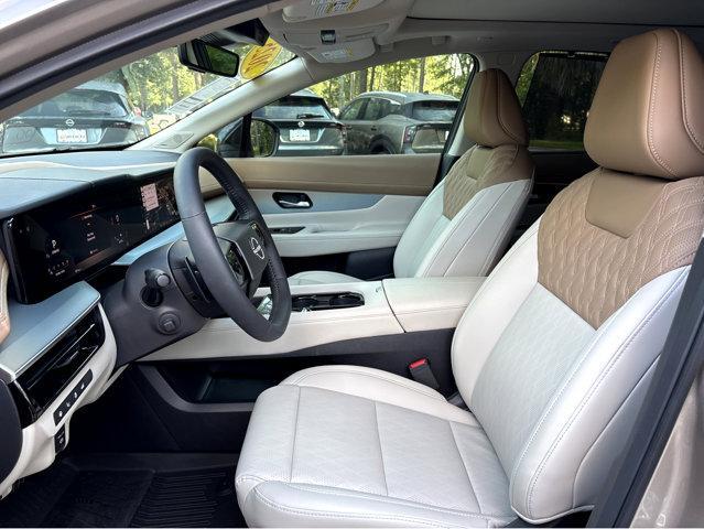Photo of 2025 Champagne Silve Nissan Murano