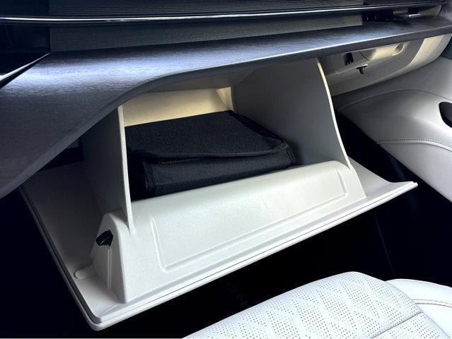 Photo of 2025 Champagne Silve Nissan Murano