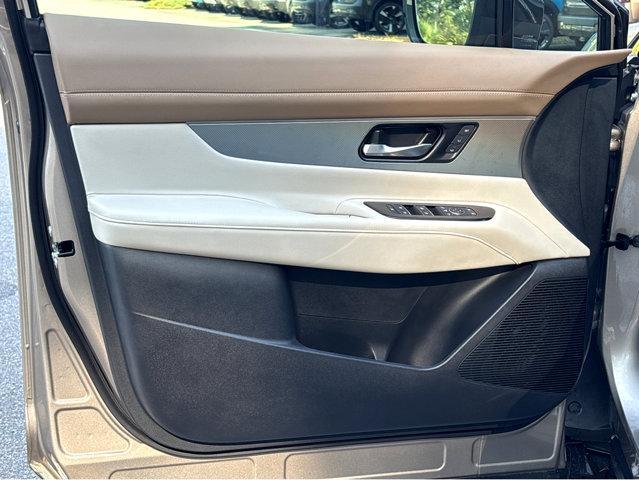 Photo of 2025 Champagne Silve Nissan Murano