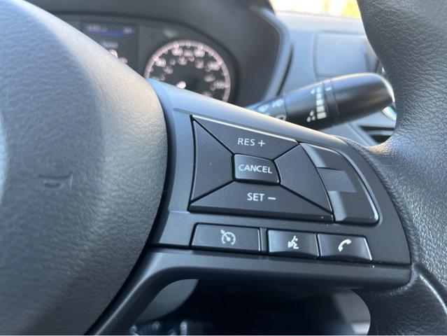 Photo of 2024 Glacier White Nissan Altima