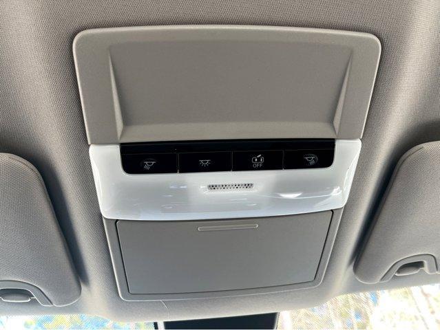 Photo of 2024 Glacier White Nissan Altima