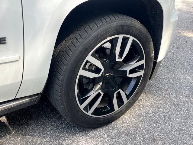 Photo of 2018 Summit White Chevrolet Tahoe