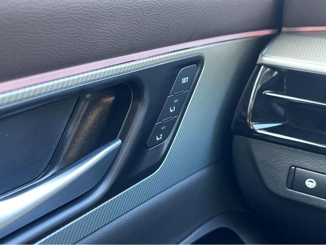 Photo of 2025 Everest White P Nissan Murano