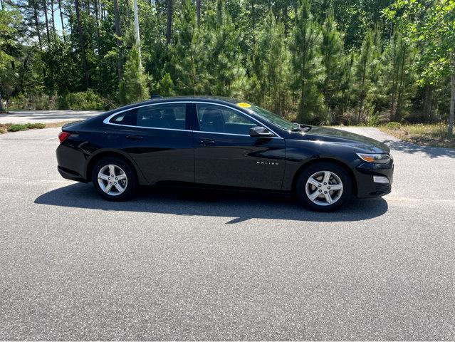 Photo of 2022 Mosaic Black Metallic Chevrolet Malibu