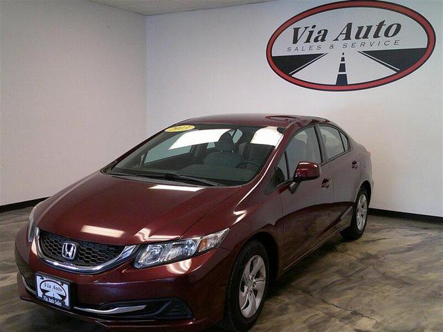 Photo of 2013 Crimson Pearl Honda Civic