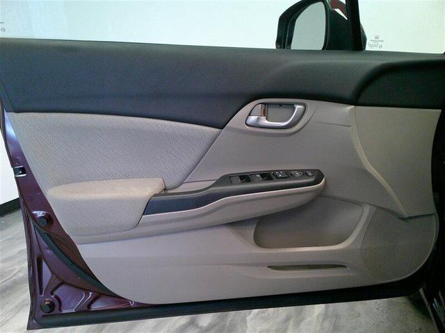 Photo of 2013 Crimson Pearl Honda Civic