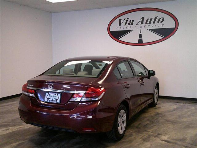 Photo of 2013 Crimson Pearl Honda Civic