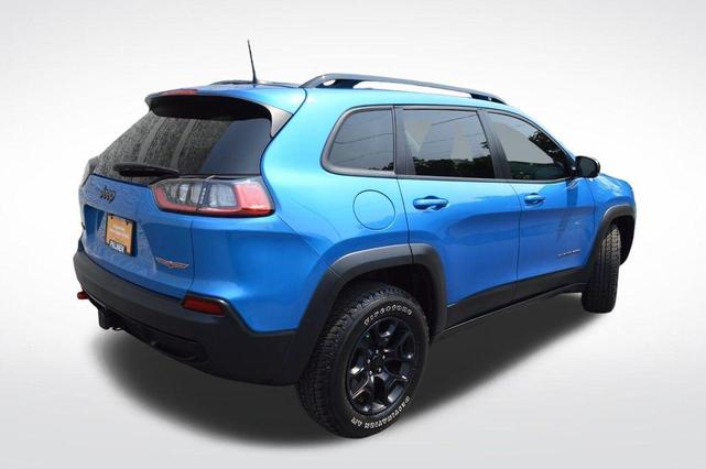Photo of 2022 Hydro Blue Pearlcoat Jeep Cherokee