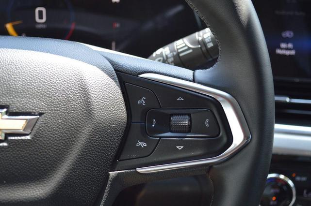 Photo of 2025 Sterling Gray Metallic Chevrolet Trax