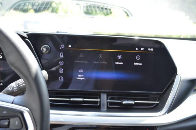 Photo of 2025 Sterling Gray Metallic Chevrolet Trax