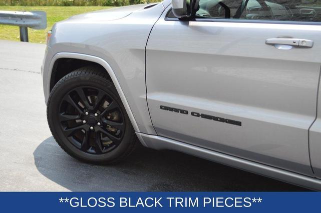Photo of 2021 Billet Silver Metallic Clearcoat Jeep Grand Cherokee
