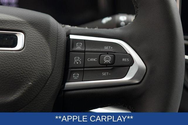 Photo of 2023 Redline Pearlcoat Jeep Compass