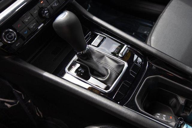 Photo of 2023 Redline Pearlcoat Jeep Compass