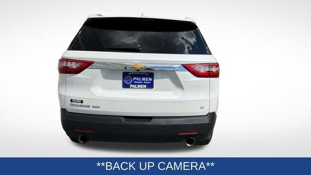 Photo of 2018 Iridescent Pearl Tricoat Chevrolet Traverse