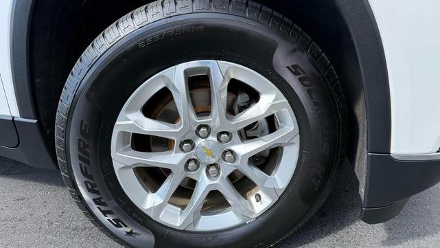 Photo of 2018 Iridescent Pearl Tricoat Chevrolet Traverse
