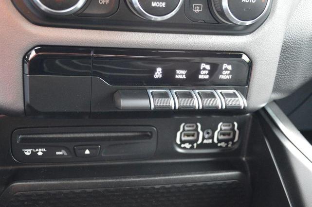 Photo of 2019 Bright White Clearcoat RAM 1500