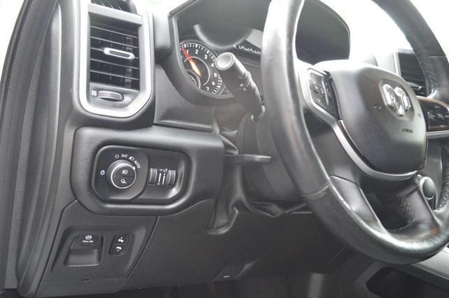 Photo of 2019 Bright White Clearcoat RAM 1500