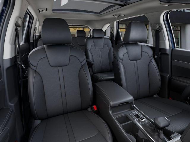 Photo of 2025 Midnight Black Kia Sorento