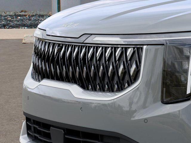 Photo of 2026 Ceramic Silver Kia Carnival