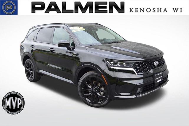 Photo of 2021 Ebony Black Kia Sorento