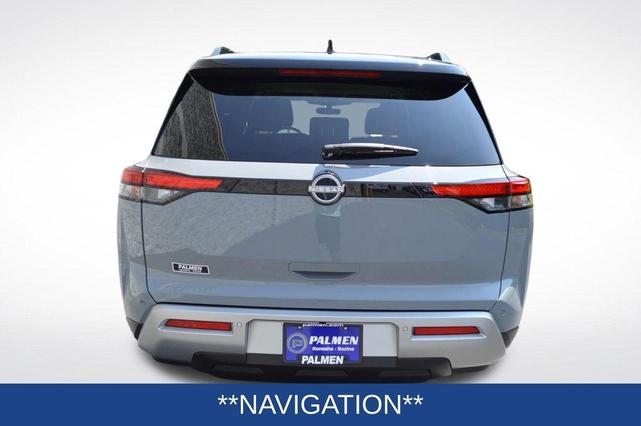 Photo of 2024 2t Gry Blk Roof Nissan Pathfinder