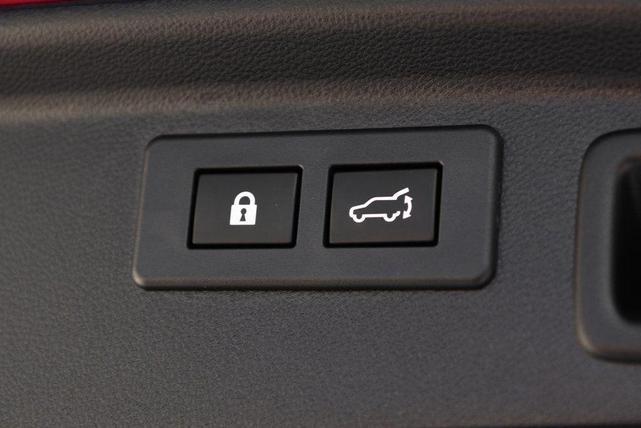Photo of 2022 Crimson Red Pearl Subaru Forester
