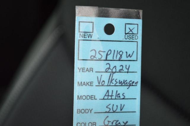 Photo of 2024 Platinum Gray Metallic Volkswagen Atlas