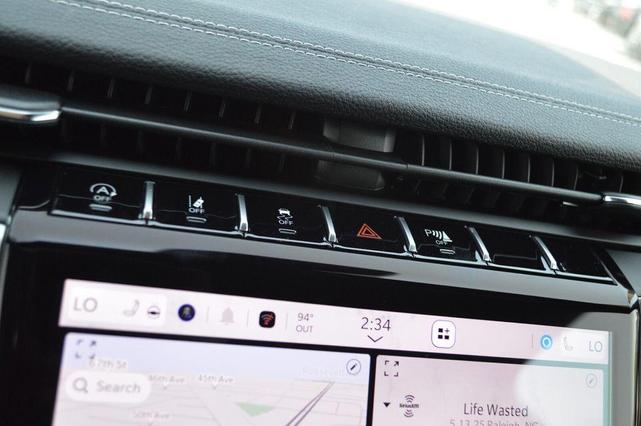Photo of 2025 Diamond Black Jeep Grand Cherokee