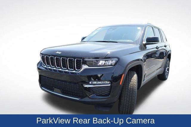 Photo of 2025 Diamond Black Jeep Grand Cherokee
