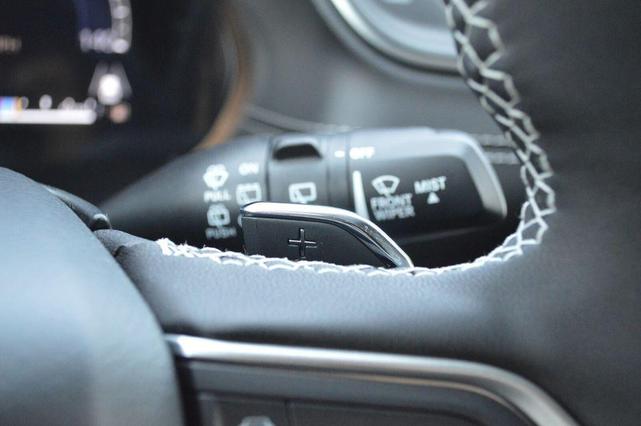 Photo of 2025 Diamond Black Jeep Grand Cherokee