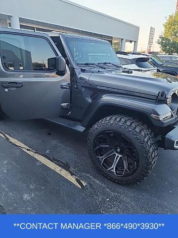 Photo of 2021 Granite Crystal Clearcoat Metallic Jeep Gladiator