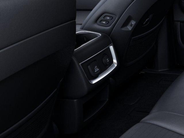 Photo of 2026 Snow White Pearl Kia Carnival