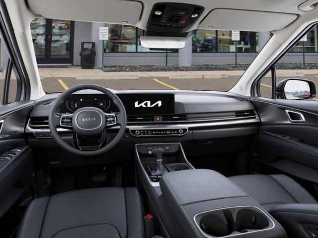 Photo of 2026 Snow White Pearl Kia Carnival