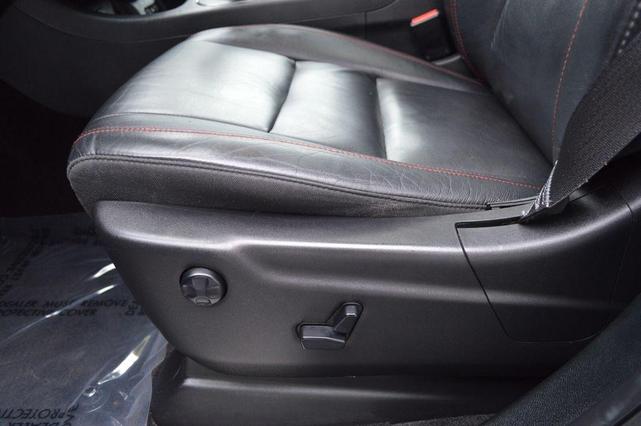 Photo of 2018 DB Black Crystal Clearcoat Dodge Durango