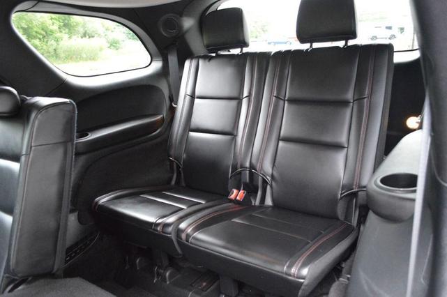 Photo of 2018 DB Black Crystal Clearcoat Dodge Durango