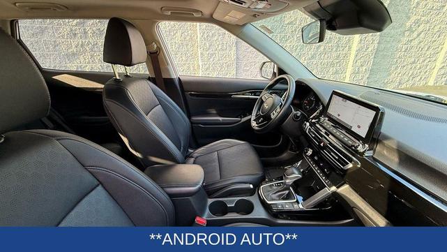 Photo of 2023 Snow White Pearl Kia Seltos