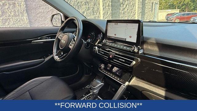 Photo of 2023 Snow White Pearl Kia Seltos