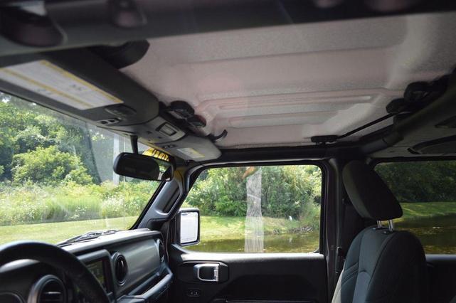 Photo of 2018 Granite Crystal Clearcoat Metallic Jeep Wrangler Unlimited